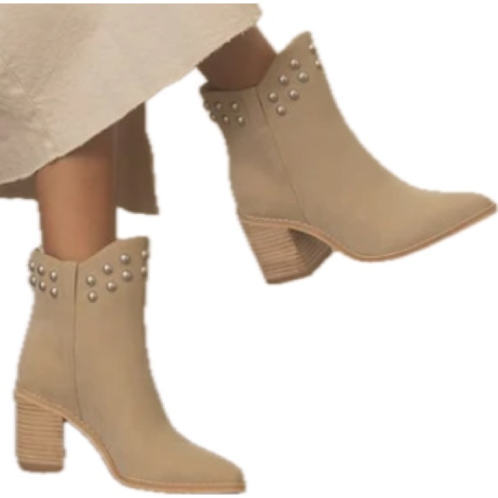Oasis Society Studded Western Ankle Boots - Picture 8 of 9